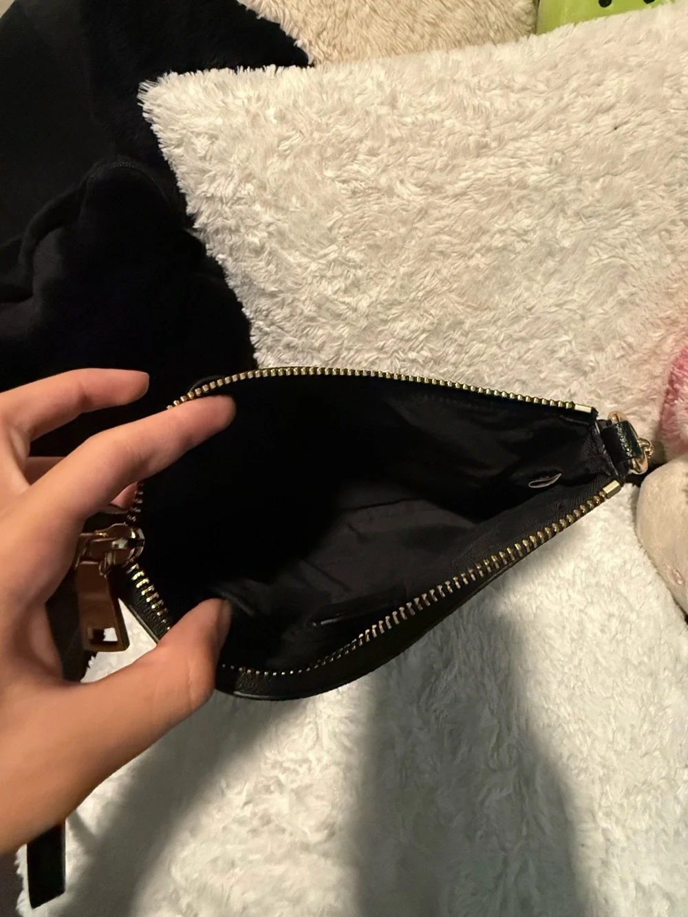 Coach Black Leather Crossbody Bag with Gold Logo - Picture 4 of 5